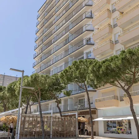 Pis Embaixador - 1a Línea De Mar Apartamento